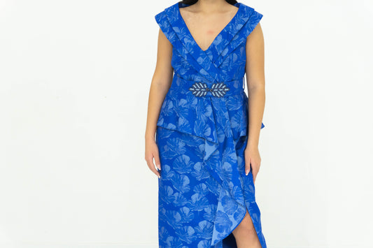 Abito Sonia Peña Tubino Midi Blu – Scollo a V Incrociato con Dettaglio Gioiello