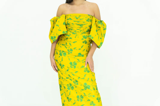 Abito Rosa Clará Cocktail in Taffetà – Tubino Floreale con Maniche a Sbuffo